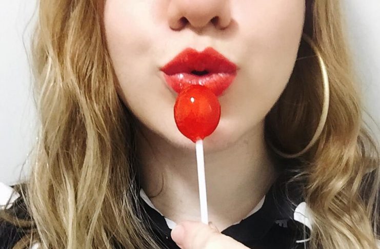 Yes! Cosmetics lança novas cores de batom para a Primavera-Verão