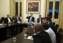 Equipes do Governo do Estado já recolheram 1.518,53 toneladas de resíduos, do litoral pernambucano