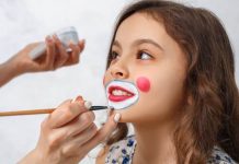 Bugan Paiva oferece brincadeiras para divertir hóspedes, no mês das crianças