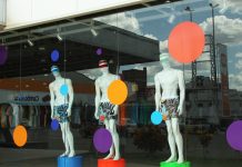 Rota do Mar sorteia produtos expostos nas vitrines de carnaval, de suas lojas físicas