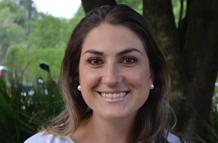 A profissão do presente e do futuro, é o artigo de Flávia Roberta Fernandes