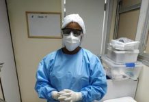Técnica de Enfermagem do Hospital das Clínicas-HC, da UFPE, Solange Santana, produz cordel em homenagem aos profissionais da categoria