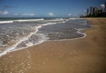 Recife reabre praias e parques para corrida, caminhada, pedalada, e retoma ciclofaixa de turismo e lazer