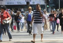 Economistas recomendam austeridade às famílias
