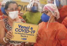 Professora é a paciente de número 2.500, a ter alta dos hospitais de campanha do Recife