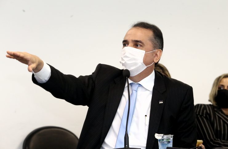 Décio Padilha debate sobre finanças estaduais e a crise financeira