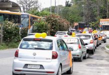Professores municipais do Paulista, fazem carreata em defesa do FUNDEF