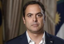 Governador de Pernambuco, Paulo Câmara, sanciona lei que amplia auxílio financeiro para mulheres vítimas de violência, sob proteção do Estado