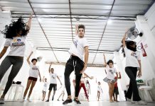 Jovens de Pernambuco têm oficinas de grafite, danças urbanas, meio ambiente e capoeira