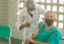 Mutirão no Cabo começa a vacinar pessoas a partir de 75 anos de idade