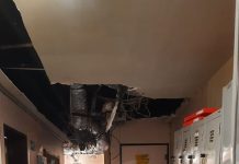 RECIFE: Mais uma parte do forro do teto do Hospital da Restauração desaba