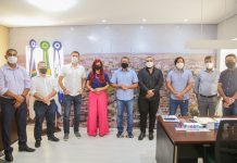 Prefeito do Cabo, Keko do Armazém, recebe apoio de deputados do PSB