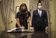 Governador de PE, Paulo Câmara, empossa nova secretária da Mulher