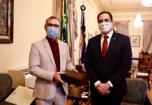 Paulo Câmara recebe cônsul-geral da França no Recife