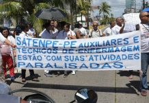 Profissionais da enfermagem de Pernambuco aderem paralisação nacional, e realizam ato em algumas cidades, nesta quarta (30)