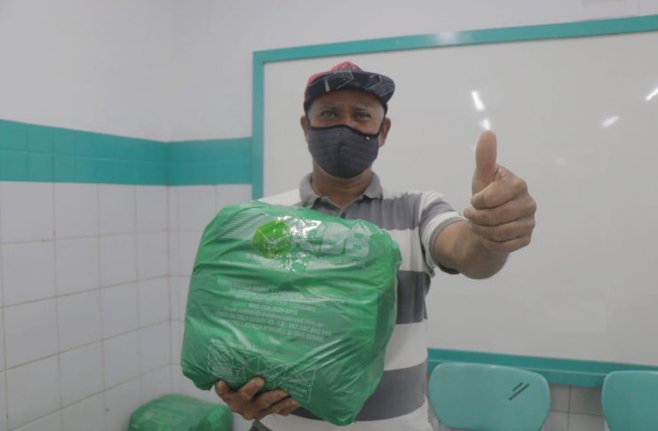 Em uma semana, Prefeitura do Cabo entrega mais de 2.700 cestas básicas para famílias do município