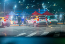 Cabo faz operação para inibir abusos em festas clandestinas, no meio das ruas