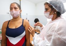 Jaboatão abre agendamento para vacinação contra a Covid-19, para estudantes com idade a partir de 18 anos que irão estudar no exterior