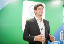 Recife começa a vacinar idosos a partir de 65 anos, com dose de reforço contra a Covid-19, nesta sexta (24)