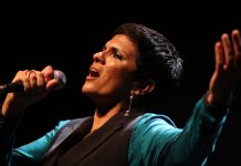 Show Na Pele de Elis em novo local