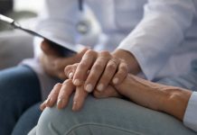 Câncer de mama: Importância do suporte psicológico para pacientes