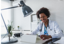 Hapvida abre vagas para médicos na área de telemedicina