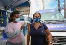 Covid-19: Van da Vacina amplia busca ativa por pessoas com doses em atraso no Jaboatão
