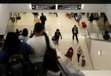 Governo vai exigir quarentena de cinco dias para viajantes não vacinados contra a Covid-19