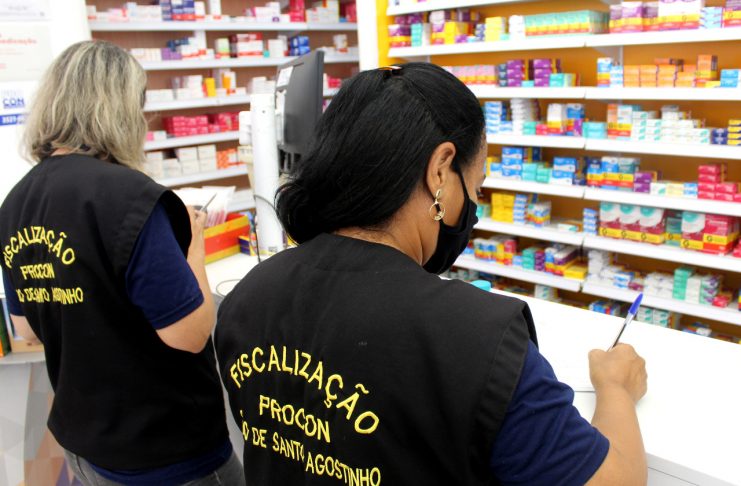 Procon do Cabo constata preços abusivos de testes contra a Covid-19, em farmácias do município
