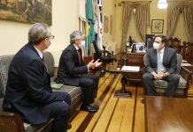 Paulo Câmara recebe o embaixador de Portugal no Brasil