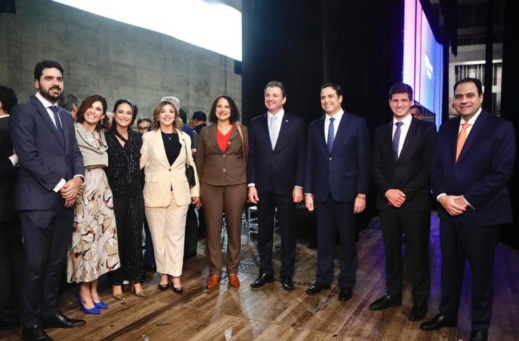 Paulo Câmara prestigia posse dos novos dirigentes e conselheiros da OAB Pernambuco