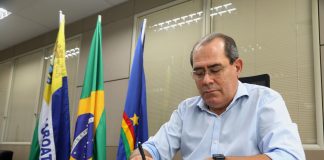 Prefeito de Jaboatão, Mano Medeiros, anuncia auxílio de R$ 1.500 a famílias acolhidas nos abrigos da Prefeitura