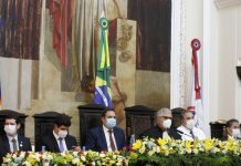 Governador prestigia cerimônia do 200º aniversário do TJPE