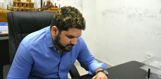 Prefeitura de Itapissuma realiza cerimônia de assinatura de lei e lançamento de Bolsa Especial para a educação