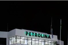 Aeroporto de Petrolina recebe iluminação especial em alusão ao Setembro Verde