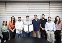 Prefeitura assina concessão dos relógios digitais e garante R$ 100 milhões privados para o Recife