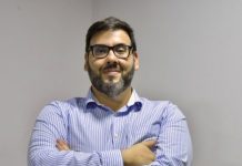 Férias: fisioterapeuta Paulo Koury, alerta pais sobre postura dos filhos durante atividades
