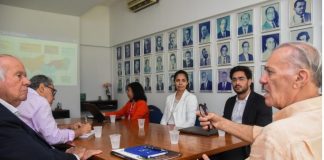 Secretaria de Desenvolvimento Agrário e Sebrae/PE, buscam alternativas para fomentar agropecuária