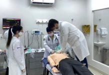 Parceria entre setor público e iniciativa privada por mais médicos