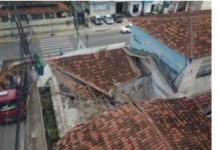 Telhado da Secretária de Educação desaba em Paulista