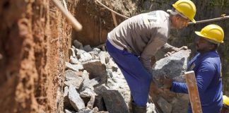 Obra de contenção de 182 metros, vai beneficiar cerca de 200 famílias no bairro do Socorro, no Jaboatão dos Guararapes