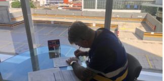 Procon Recife realiza fiscalização em agência de viagem
