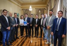 Anderson Ferreira, presidente estadual do PL, visita Governadora Raquel Lyra, e entrega documento com sugestões para a recuperação econômica e social de Pernambuco