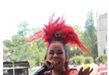Carla Rio comemora 8 anos de carreira com turnê pela Europa