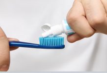 O que uma escova de dentes pode fazer pela saúde do nosso coração?