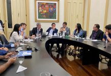 Governo do Estado se reúne com prefeitos para dialogar sobre o Descomplica PE, proposta para modernizar o sistema tributário