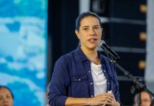 Governo de Pernambuco entrega 152 títulos de domínio para agricultores de quatro municípios do Sertão do Pajeú