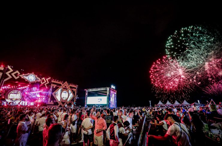 Recife recebe 2024 com paz, boas energias e crava o maior Réveillon da história da cidade