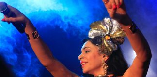 Cantora portuguesa Mónica Ferraz lança single no carnaval de Pernambuco