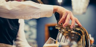 Evento gratuito na Faculdade Senac aborda o universo da cerveja e o profissional sommelier